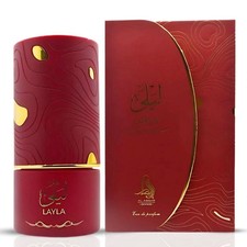 Perfume Layla Al Absar con notas de fresa, frambuesa, rosa, azúcar y almizcle